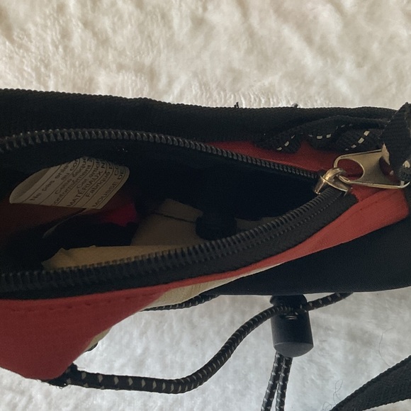 Tracker  crossbody bag fanny pack hydration - Picture 4 of 4